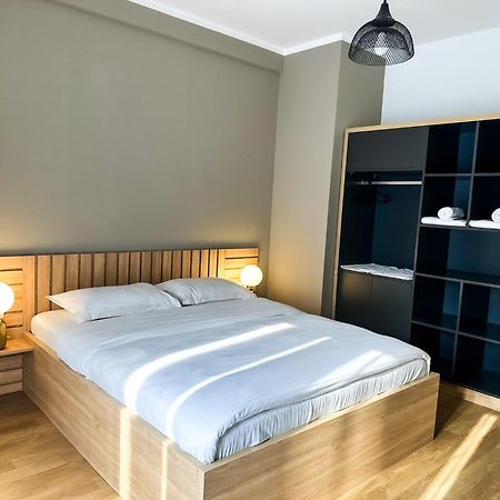 Grand Apartments Prishtina Prishtine Bagian luar foto