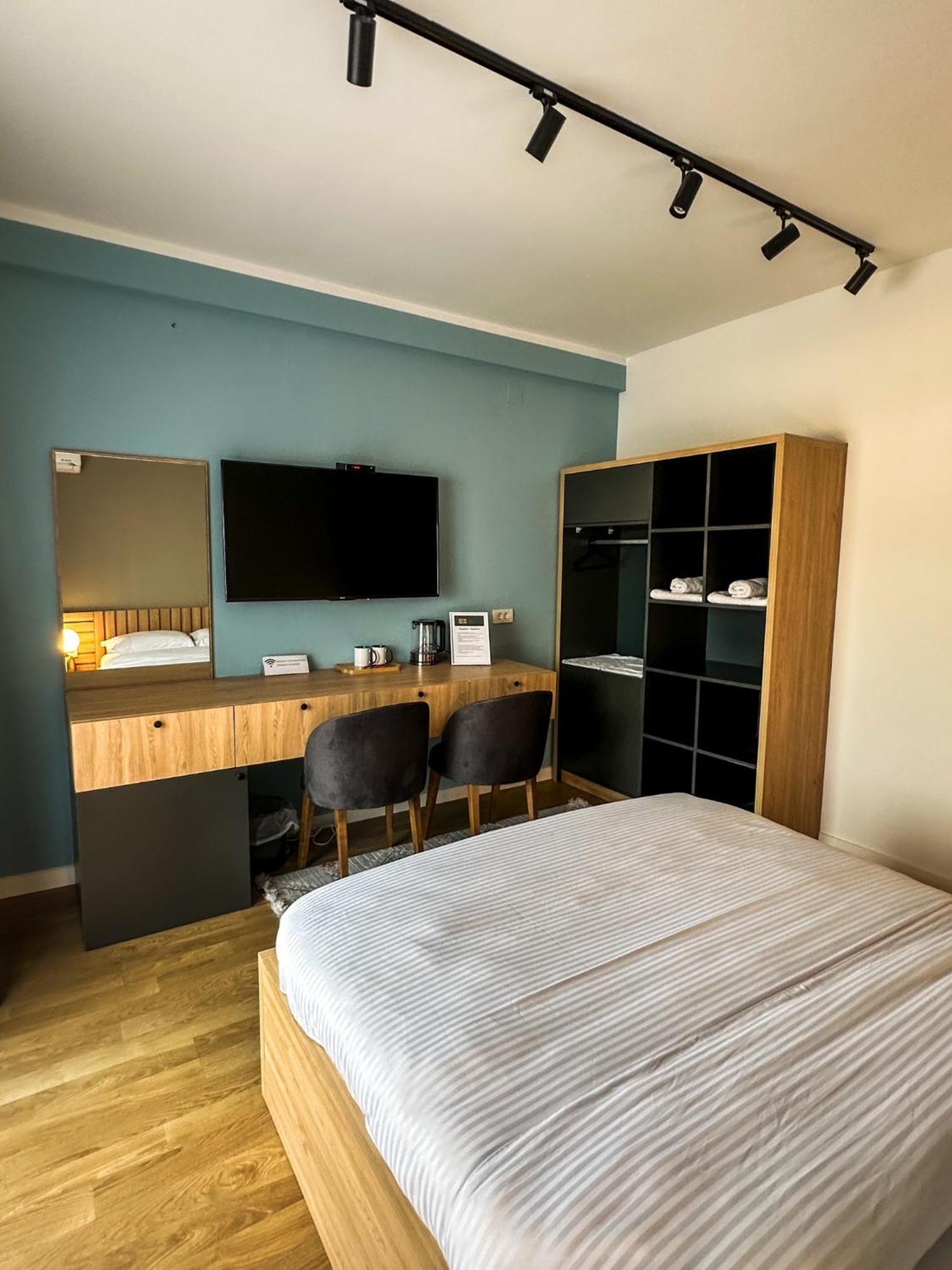 Grand Apartments Prishtina Prishtine Bagian luar foto