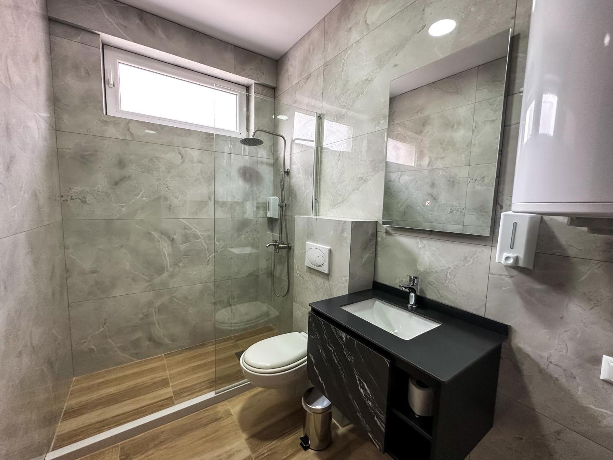 Grand Apartments Prishtina Prishtine Bagian luar foto